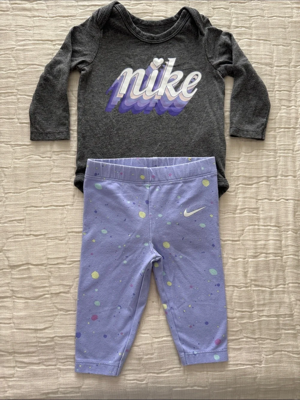 Nike Infant Girl 2 Pc Bodysuit and Leggings - Charcoal/Lavender, Size 6 mos